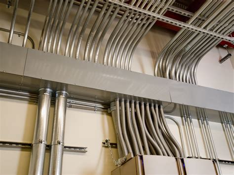 metallic electrical conduit installation